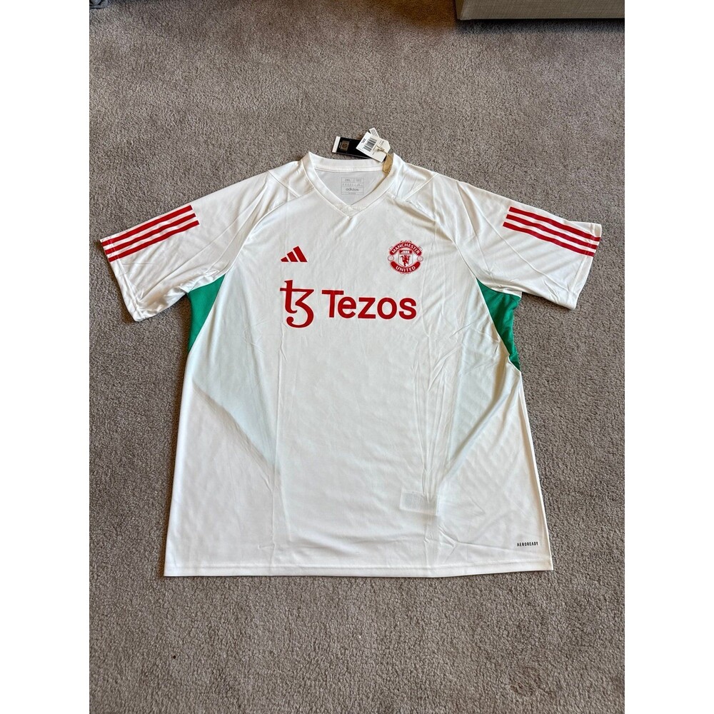 Manchester United Adidas NWT Men’s Soccer Jersey Size 2XL